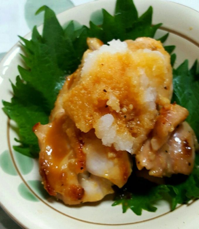 鶏モモ肉のおろしポン酢がけガーリック風味 by 春菜食堂ϋ