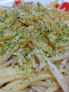 もやしとじゃがいものチーズ風味炒め-レシピのメイン写真