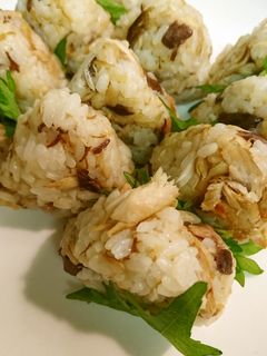 サバそぼろのちっちゃいおにぎり-レシピのメイン写真