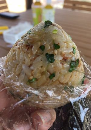ブロッコリースプラウトとおかかのまぜご飯-レシピのメイン写真