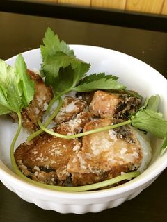 鰹(カツオ)の竜田揚げと三つ葉丼♪-レシピのメイン写真