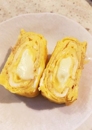 チーズの入った卵焼き お弁当にオススメ！-レシピのメイン写真