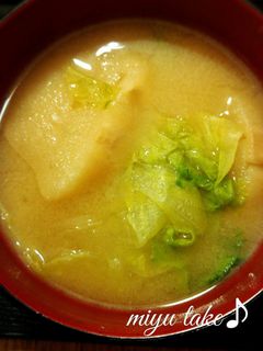 レタスと麩のお味噌汁♪-レシピのメイン写真