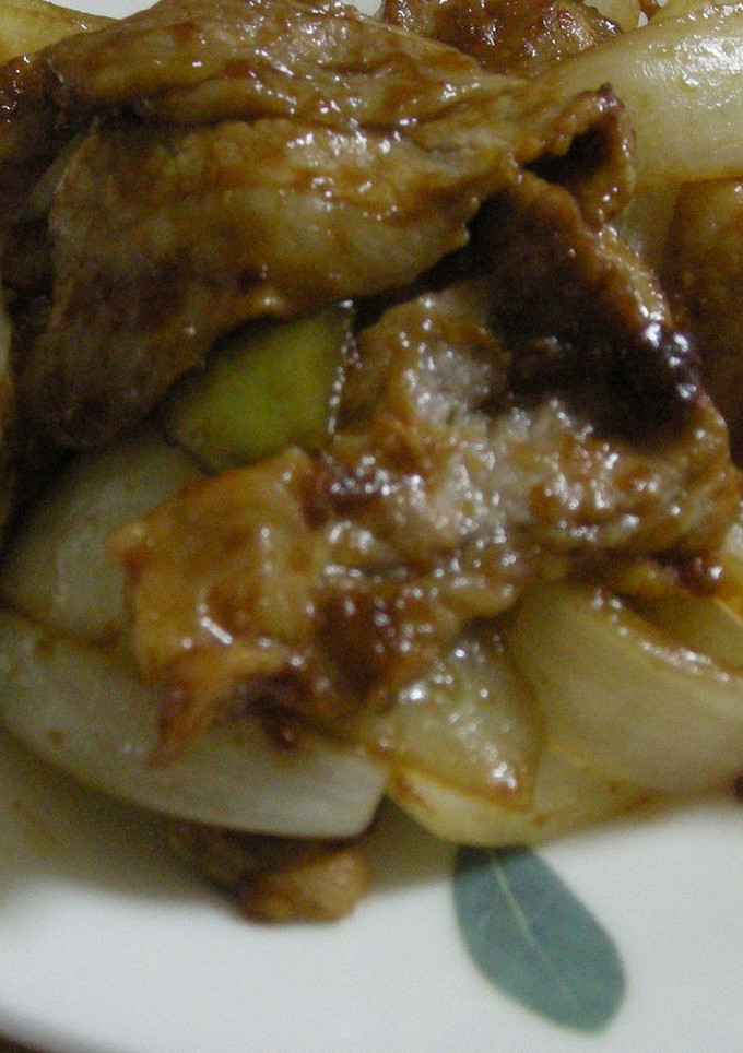 うなぎのたれで、豚肉とたまねぎの炒め物　-レシピのメイン写真