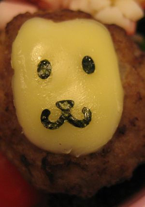 キャラ弁おかず　おさるさんハンバーグ-レシピのメイン写真