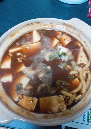 簡単だけど満腹★麻婆豆腐うどん鍋-レシピのメイン写真