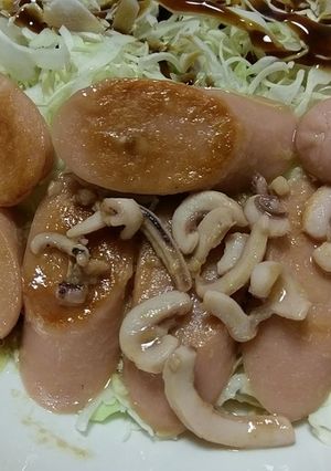 イカ塩辛魚肉ソーセージ炒め簡単アレンジ✨-レシピのメイン写真
