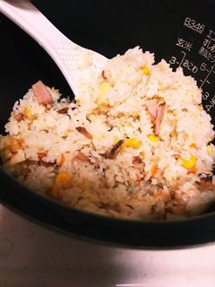 炊飯器で簡単*市販焼き豚の中華おこわ風-レシピのメイン写真