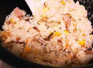 炊飯器で簡単＊市販焼き豚の中華おこわ風-レシピのメイン写真