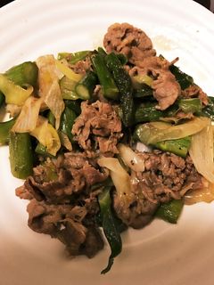 アスパラガスを使った牛肉炒め-レシピのメイン写真