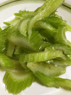 超楽々 鉄板メシ:セロリ浅漬け 茎の部分-レシピのメイン写真