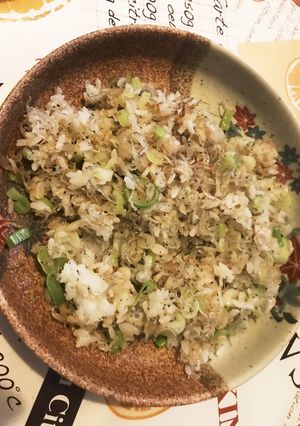 カルシウムたっぷり炒飯ヽ(o･ω･o)ﾉ-レシピのメイン写真