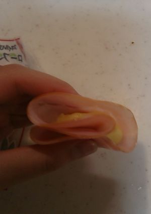 ブリトー風☆レンジ20秒のチーズハム-レシピのメイン写真