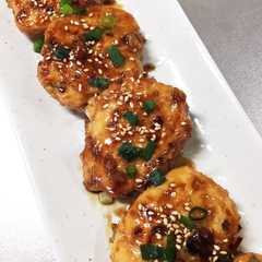 รูปของ 鶏ミンチと豆腐のふわふわ照焼ハンバーグ