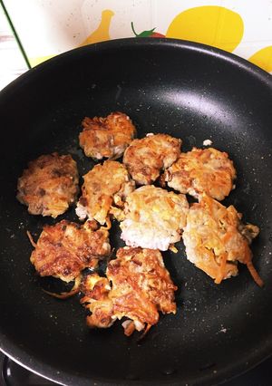 余った煮物と豚肉の混ぜ焼き-レシピのメイン写真