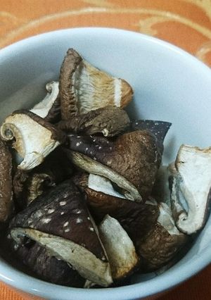 何にでもポイポイ入れて！焼きしいたけ-レシピのメイン写真