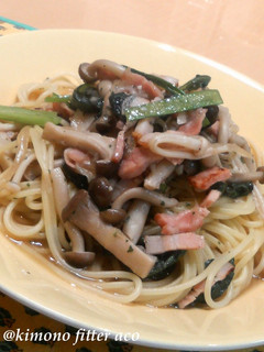 たっぷりキノコとベーコンのビアンコパスタ-レシピのメイン写真