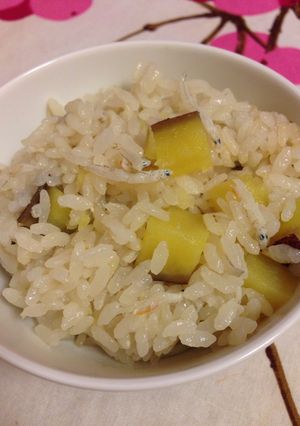 しらすとさつまいもの炊き込みご飯-レシピのメイン写真