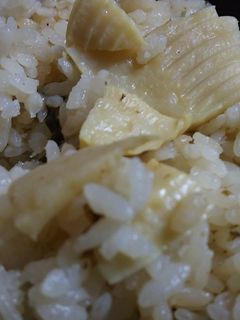 筍とワカメの炊き込みご飯-レシピのメイン写真