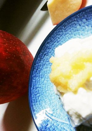 離乳食　すりおろしりんごヨーグルト-レシピのメイン写真