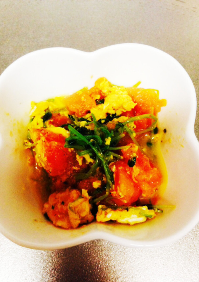 豆苗のトマ玉炒め-レシピのメイン写真