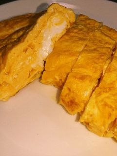 旨ウマ♪めんつゆで作る簡単だし巻き玉子-レシピのメイン写真