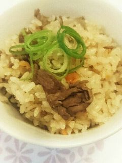 牛肉ゴボウの炊き込みご飯-レシピのメイン写真