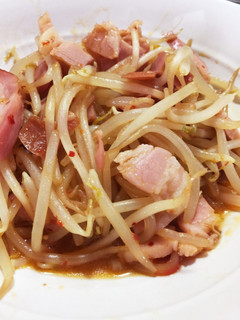 台湾ラーメンの素でモヤシとベーコン炒め-レシピのメイン写真