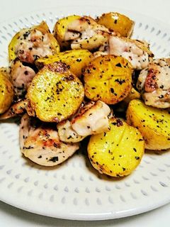 新じゃが(小さいじゃがいも)と鶏もも肉焼-レシピのメイン写真