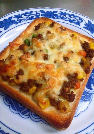 カレーそぼろで☆簡単チーズカレートースト-レシピのメイン写真
