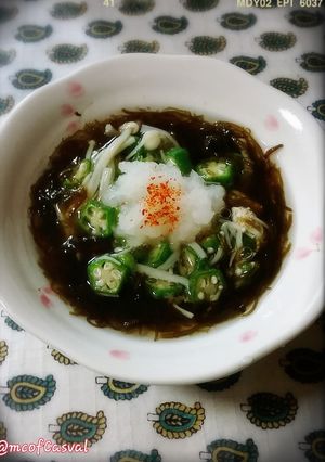 もずく酢にオクラとエノキと大根おろし-レシピのメイン写真