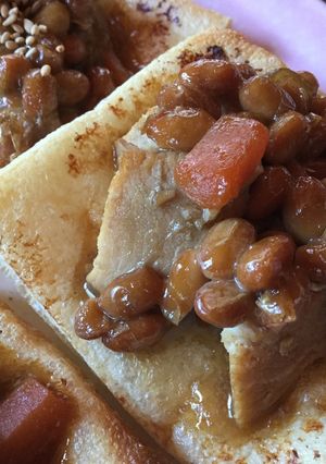 納豆と鶏の甘辛てり煮の和風ピザ-レシピのメイン写真