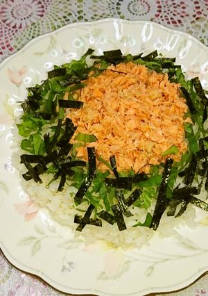 簡単華やか鮭ちらし♪-レシピのメイン写真