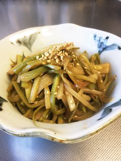 ウドのきんぴら-レシピのメイン写真