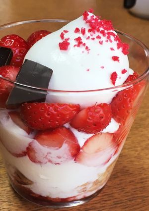 ヨーグルトクリームで4層パルフェ-レシピのメイン写真