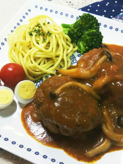 袋でモミモミ☆チーズin煮込みハンバーグ-レシピのメイン写真
