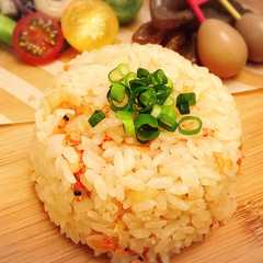 รูปของ 簡単!春メニュー桜エビの塩麹炊き込みご飯