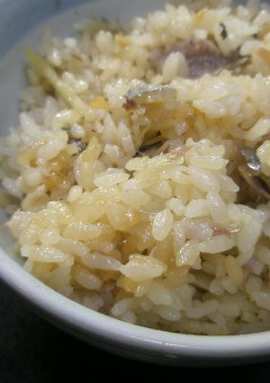 炊飯器に入れるだけ！秋刀魚ごはん☆-レシピのメイン写真