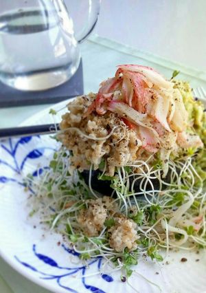 カニかまとアボカドのオートミール丼-レシピのメイン写真
