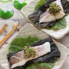 A picture of 鯛の昆布蒸し.