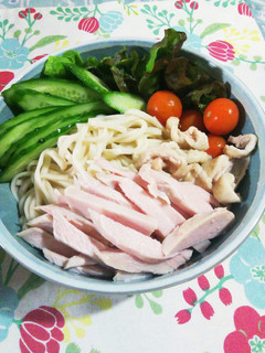 鶏ハムアレンジ 冷やしうどん-レシピのメイン写真