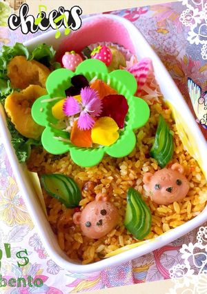 カレーピラフ くまポテト団子花びらサラダ-レシピのメイン写真