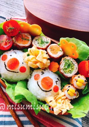 【キャラ弁】あんぱんまん風おにぎり-レシピのメイン写真