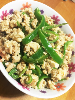 フライパンひとつでお豆腐とミンチの簡単丼-レシピのメイン写真