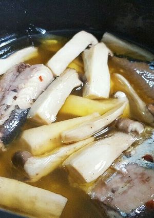 さんまとキノコのアヒージョ-レシピのメイン写真