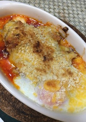 簡単！鶏もものマヨトマチーズ焼き！卵のせ-レシピのメイン写真
