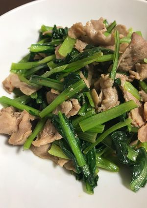 簡単★小松菜と豚肉のペペロンチーノ風-レシピのメイン写真