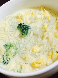 玉子とブロッコリーの豆乳スープ白滝-レシピのメイン写真