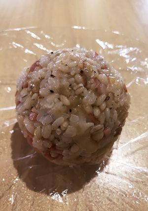 うずらの卵のまん丸おにぎり-レシピのメイン写真