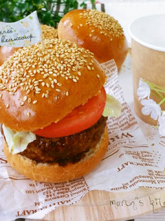A picture of 30分で完成?不思議パンのバーガーバンズ.
